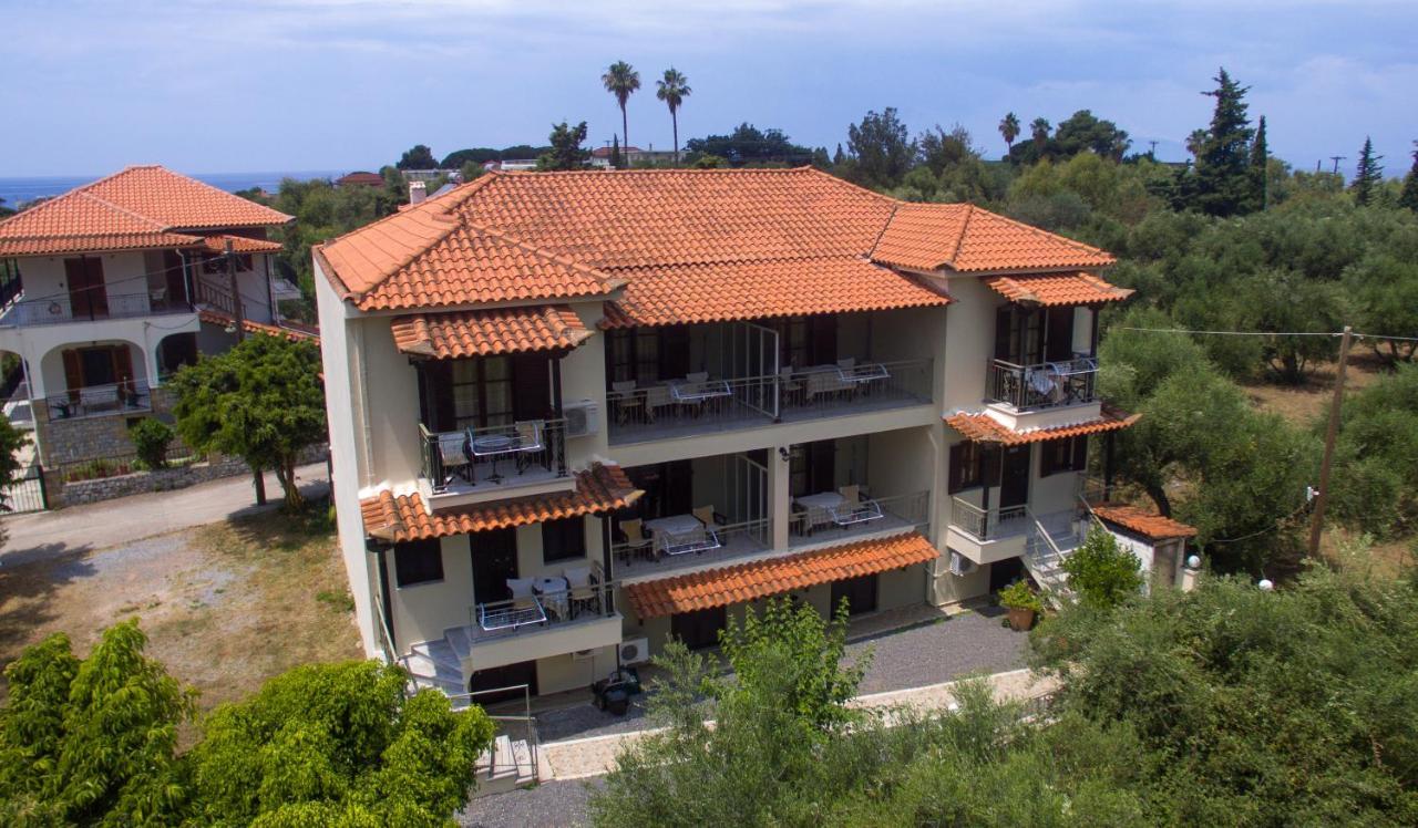 Theano Apartments Stoúpa Buitenkant foto